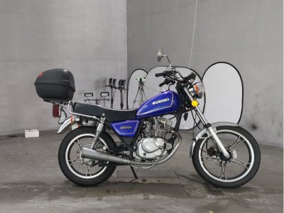 Suzuki GN125H 2015
