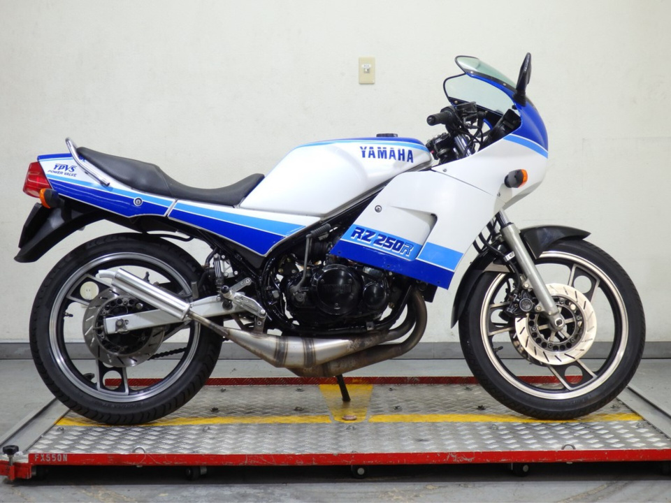 Yamaha RZ250RR
