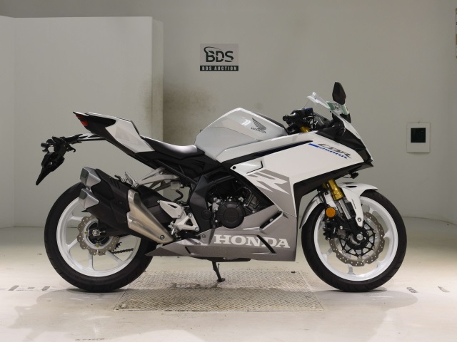 Honda CBR250RR 2023