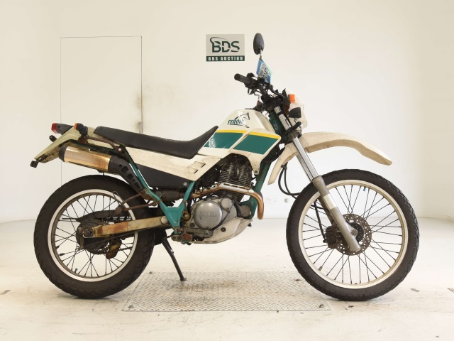 Yamaha SEROW XT225 1989
