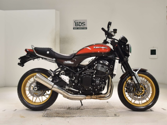 Kawasaki Z900RS 2022