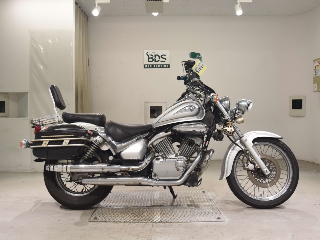 Suzuki INTRUDER 250LC 2001