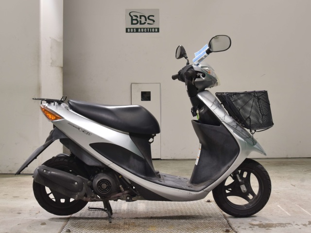 Suzuki ADDRESS V50