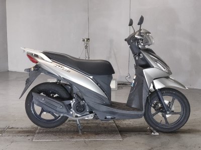 Suzuki ADDRESS V110