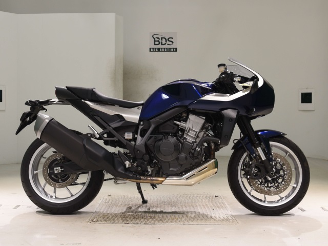 Honda HAWK11 2023