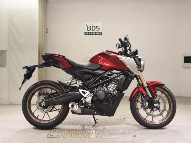Honda CB125R 2021
