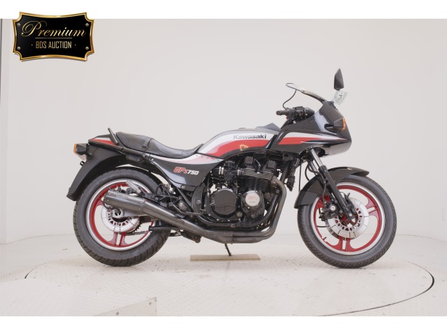 Kawasaki GPZ750 2025