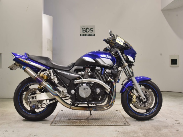 Yamaha XJR1300 2001