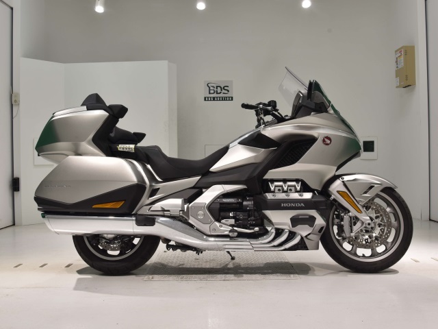 Honda GL1800 TOUR D 2024