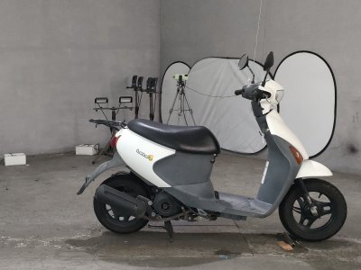 Suzuki LETS4