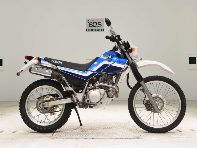 Yamaha SEROW XT225 2004