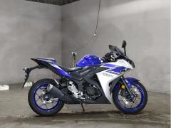 Yamaha YZF-R25 2015