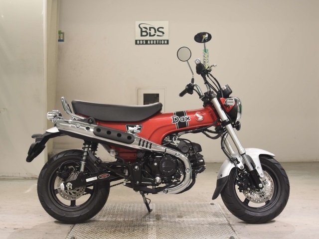 Honda DAX50 2022