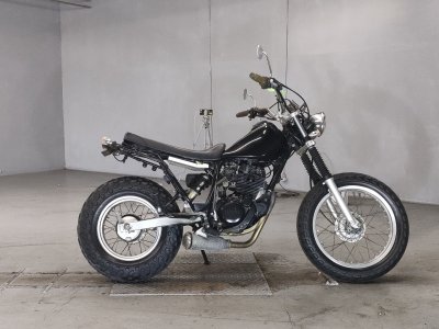 Yamaha TW200