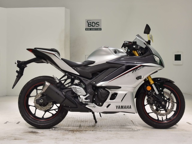 Yamaha YZF-R25A 2021