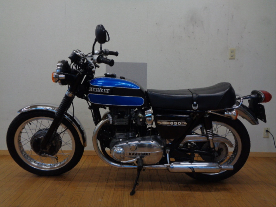 Kawasaki W3 1973