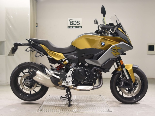 BMW F900XR 2021