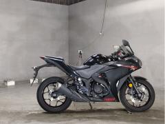 Yamaha YZF-R25 2015