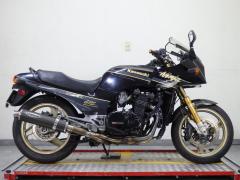 Kawasaki GPZ900R 2001