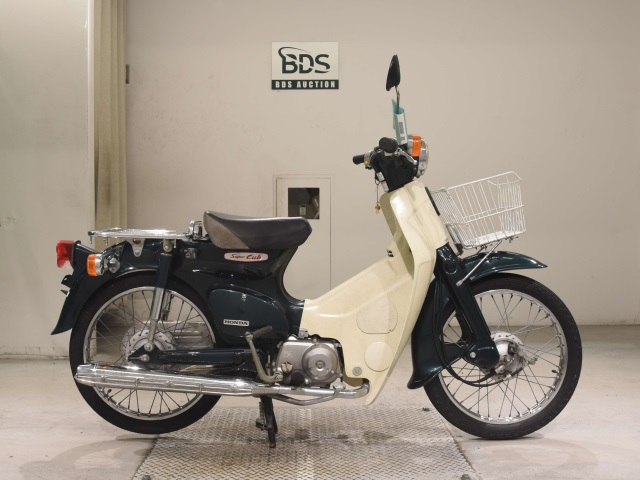 Honda C50 2002