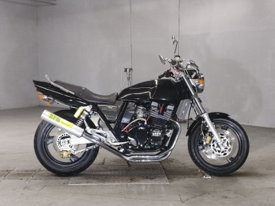 Yamaha XJR400