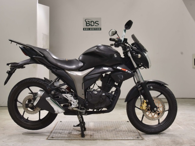Suzuki GIXXER150
