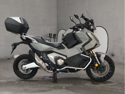 Honda X-ADV750 2024