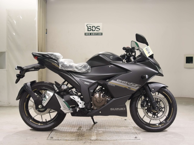 Suzuki GIXXER250SF