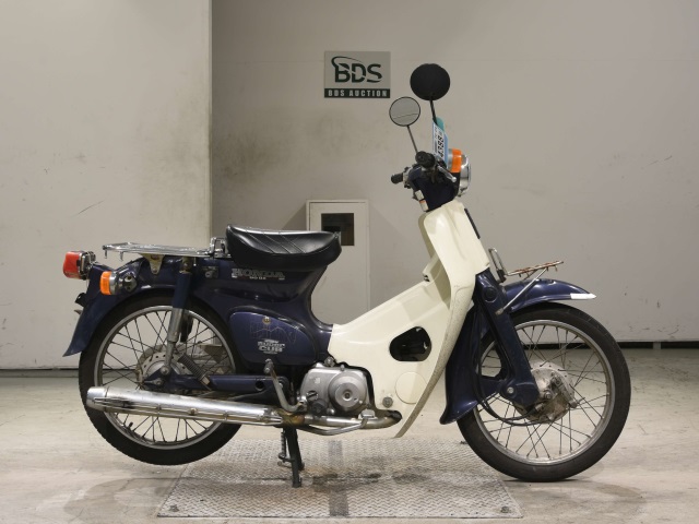 Honda C90 1999