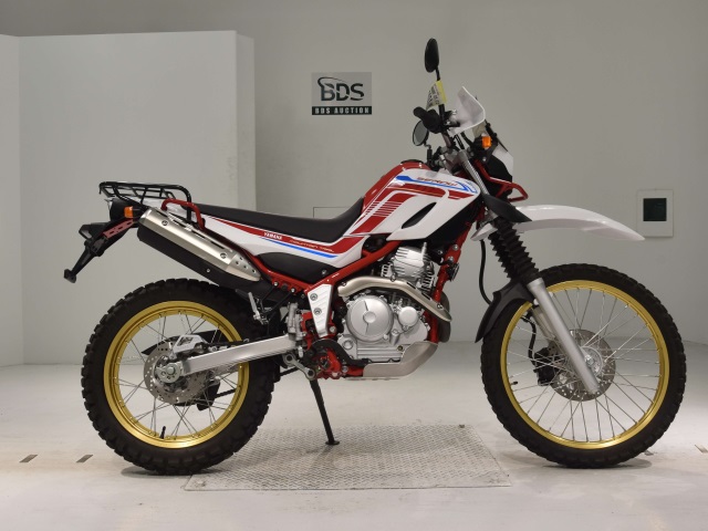 Yamaha SEROW XT250 2020