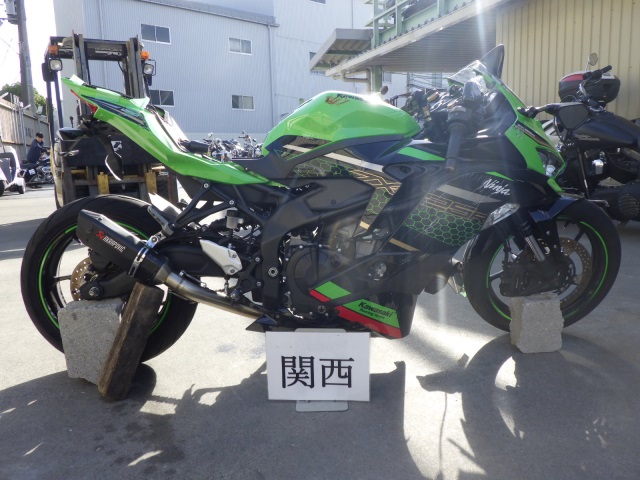 Kawasaki NINJA ZX-25R 2021