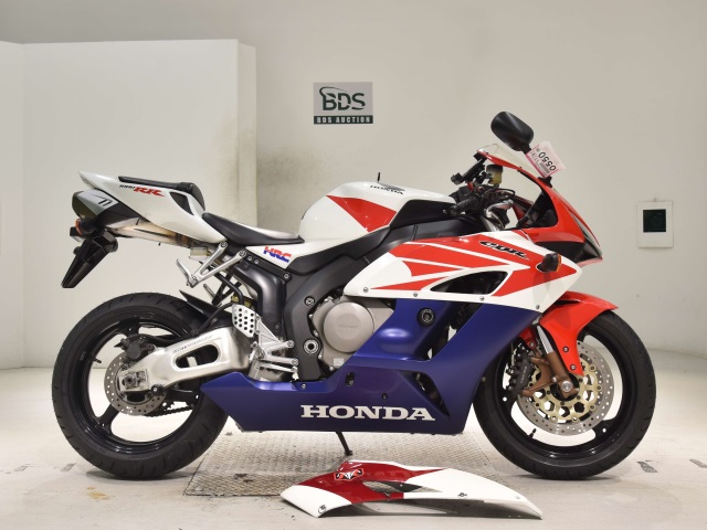 Honda CBR1000RR 2005