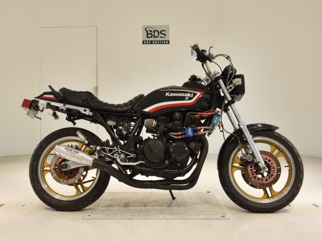 Kawasaki GPZ400F 1983