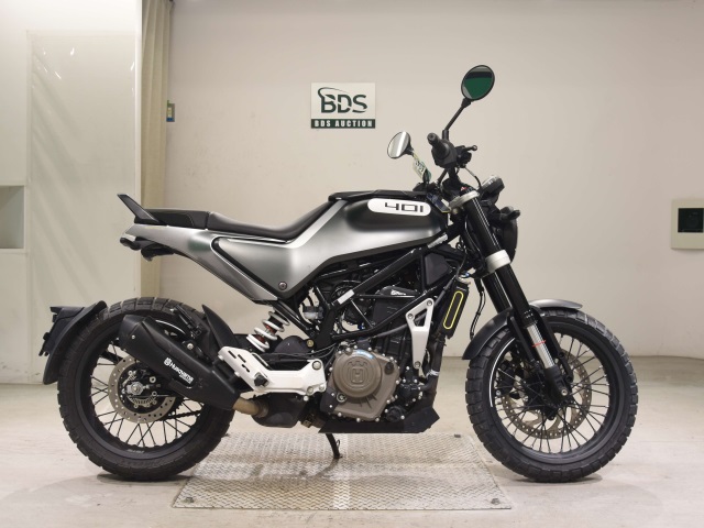 Husqvarna SVARTPILEN 401 2021
