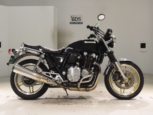 Honda CB1100 2011
