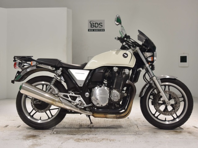 Honda CB1100 2011