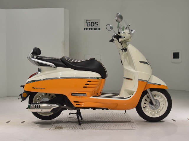 Peugeot DJANGO125A 2018