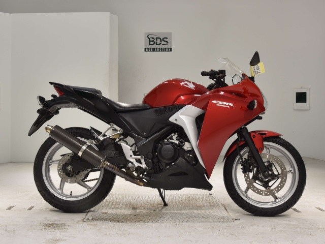 Honda CBR250R 2011