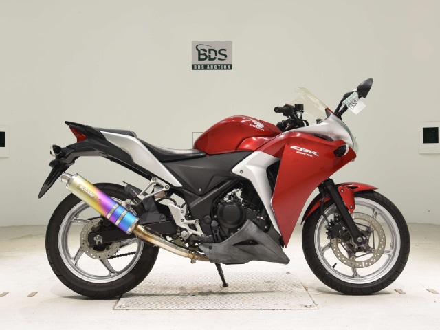 Honda CBR250R 2011