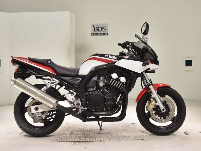Yamaha FZ400 1998