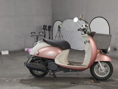 Yamaha VINO MORPHE 2011