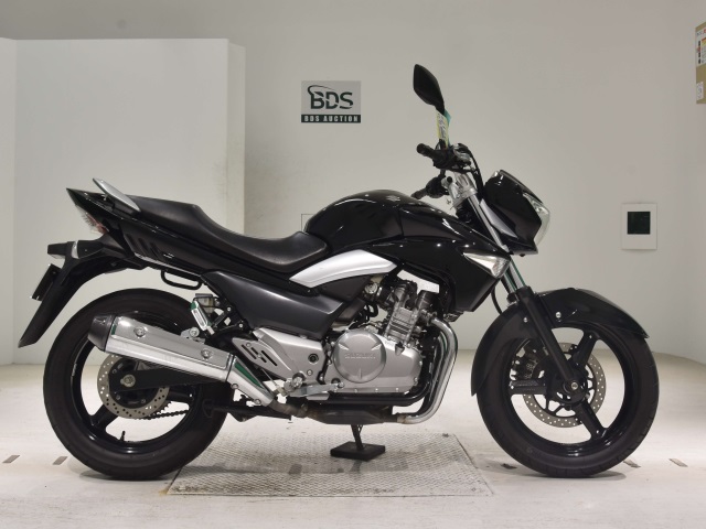 Suzuki GSR250