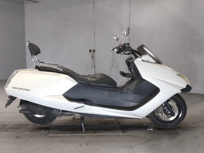 Yamaha MAGZAM 2005