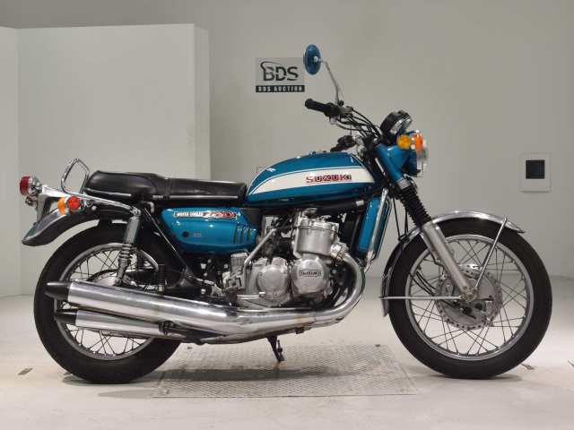 Suzuki GT750 2018