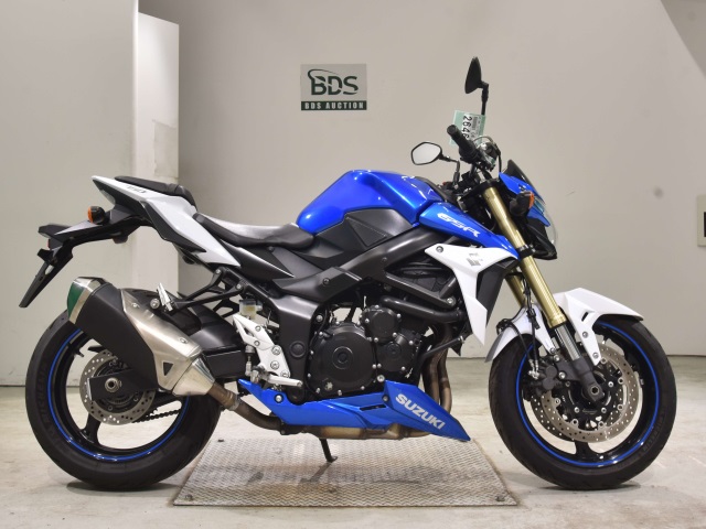 Suzuki GSR750A 2013