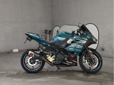 Kawasaki NINJA400 2021