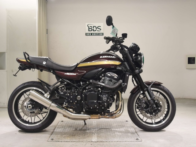 Kawasaki Z900RS 2024