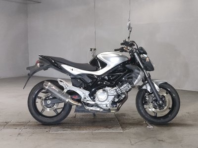 Suzuki GLADIUS SFV400 2011