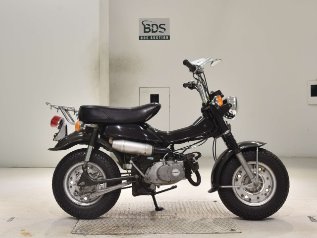 Suzuki RV50