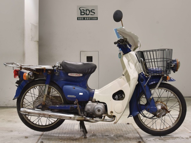 Honda C50 2002